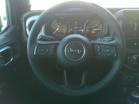 Used 2025 Jeep Wrangler Unlimited Sport S 4xe image 27