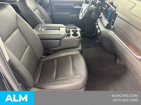 Used 2026 GMC Sierra 1500 SLT AWD/4WD image 17
