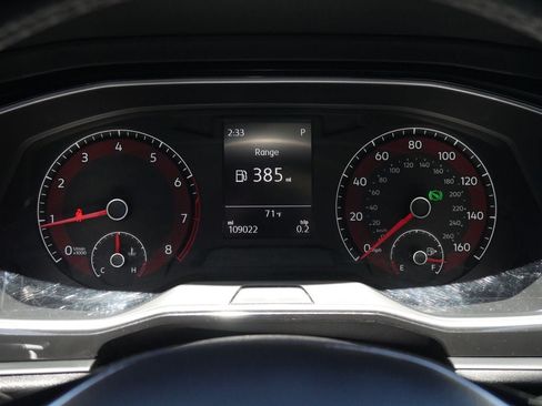 Used 2020 Volkswagen Jetta SE w/ SE Cold Weather Package FWD image 37