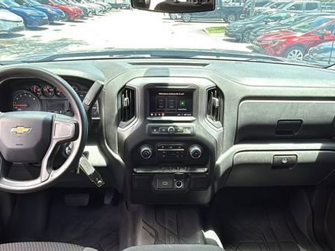 Used 2020 Chevrolet Silverado 1500 Custom w/ Custom Value Package RWD image 14