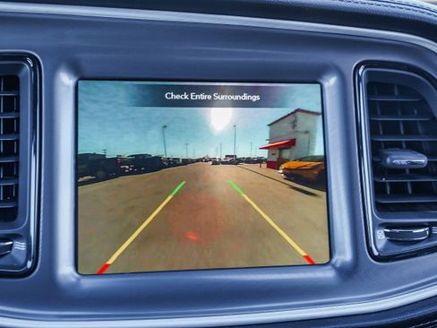 Used 2022 Dodge Challenger R/T w/ Plus Package image 23