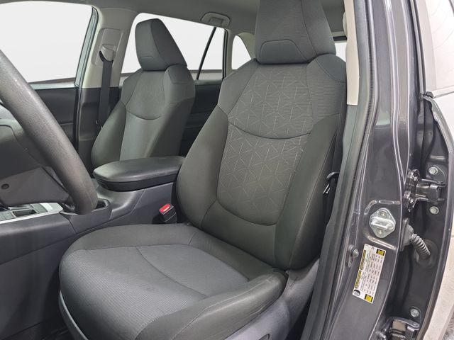 Certified 2025 Toyota RAV4 XLE AWD/4WD image 14