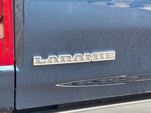 Used 2022 RAM 1500 Laramie AWD/4WD image 30