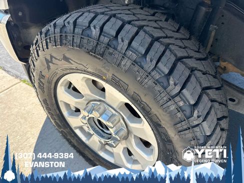 Used 2024 Ford F250 XLT w/ FX4 Off-Road Package AWD/4WD image 21