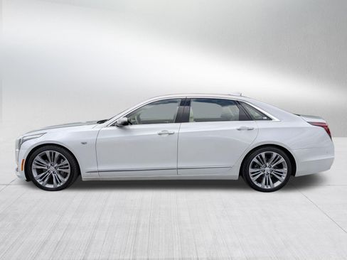 Used 2018 Cadillac CT6 Platinum AWD/4WD image 2