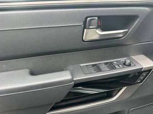 New 2026 Toyota Tundra Limited AWD/4WD image 10