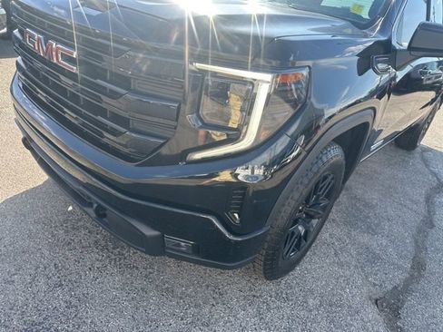 Used 2024 GMC Sierra 1500 Elevation AWD/4WD image 9