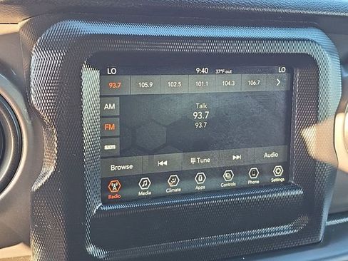 Used 2022 Jeep Gladiator Willys image 14