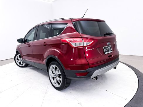 Used 2013 Ford Escape Titanium image 2