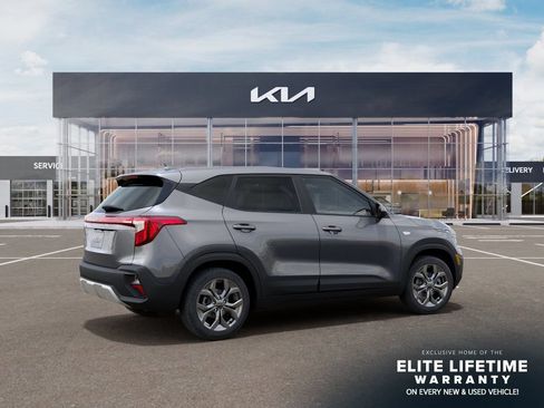 New 2026 Kia Seltos LX FWD image 7