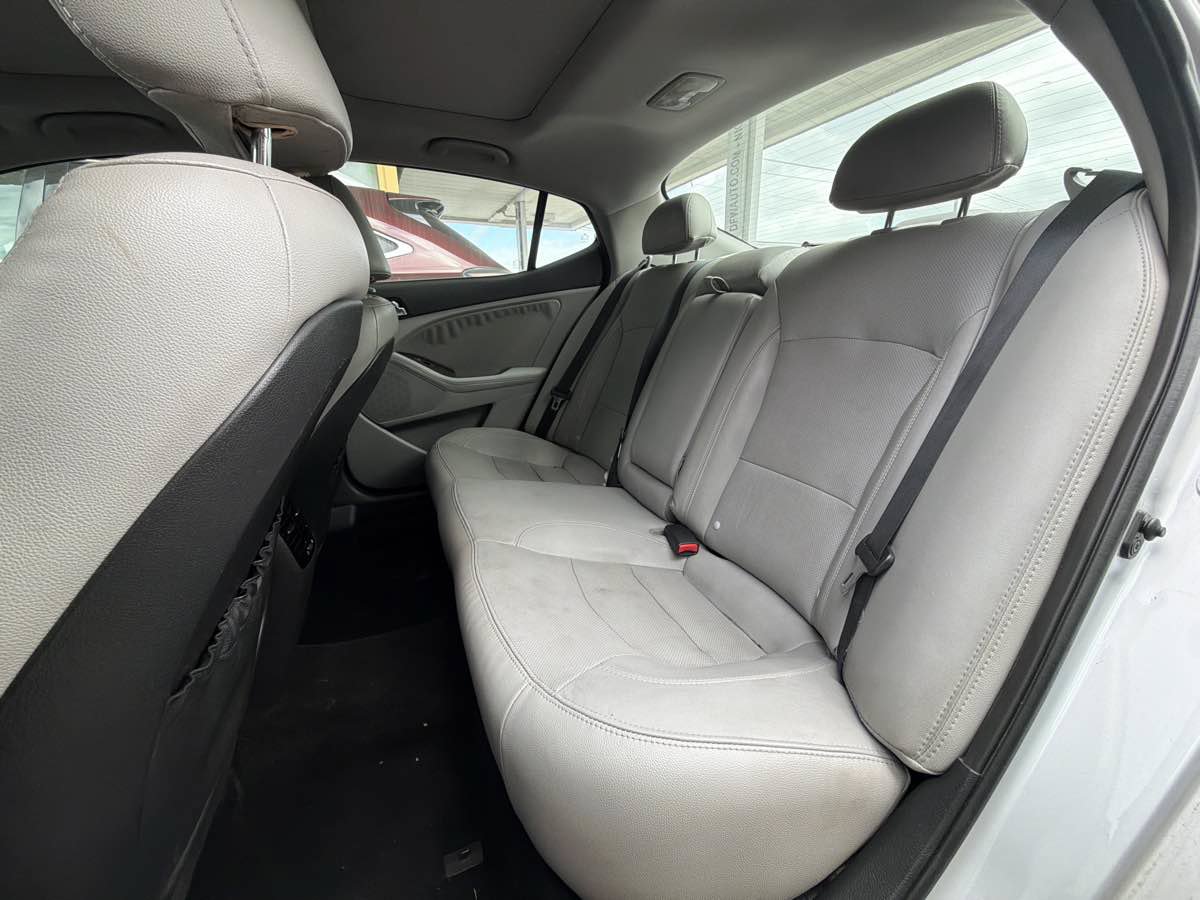 Used 2013 Kia Optima EX w/ Premium Pkg FWD image 7