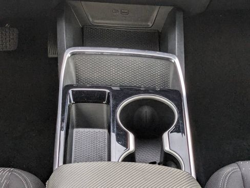Used 2025 Chevrolet Equinox LT w/ Safety and Technology Package FWD image 22