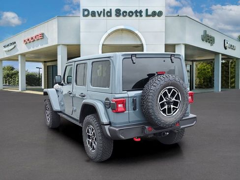 New 2026 Jeep Wrangler Unlimited Rubicon w/ Safety Group image 8