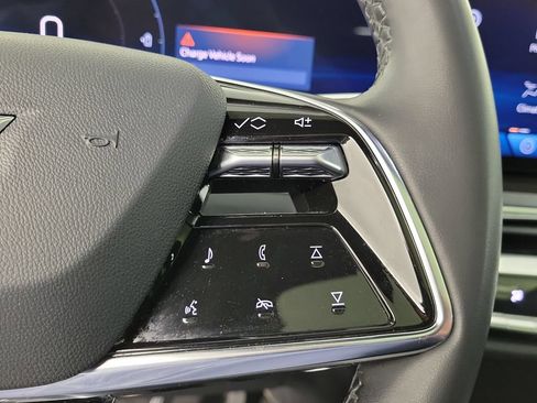 Certified 2024 Cadillac Lyriq Tech RWD image 23