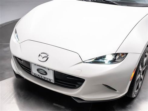 Used 2023 MAZDA MX-5 Miata Grand Touring RWD image 17