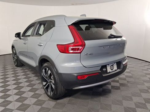 Certified 2024 Volvo XC40 B5 Ultimate w/ Protection Package Premier AWD/4WD image 12
