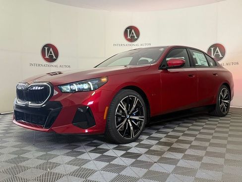 New 2026 BMW 530i xDrive w/ M Sport Package image 3