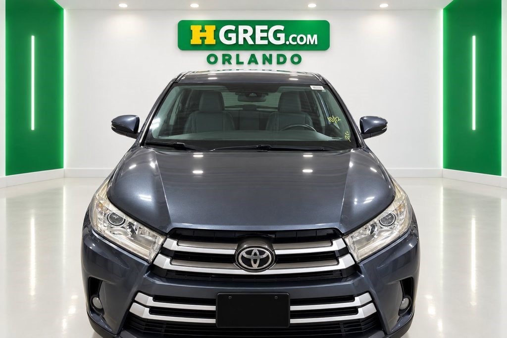 Used 2019 Toyota Highlander Plus AWD/4WD image 10