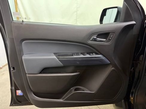 Used 2018 Chevrolet Colorado Z71 AWD/4WD image 31