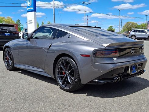 Used 2024 Nissan Z Performance w/ Floor Mat Package RWD image 6