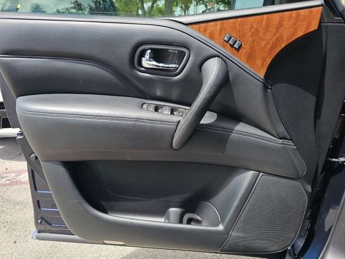 Used 2019 INFINITI QX80 Luxe w/ Proassist Package RWD image 26