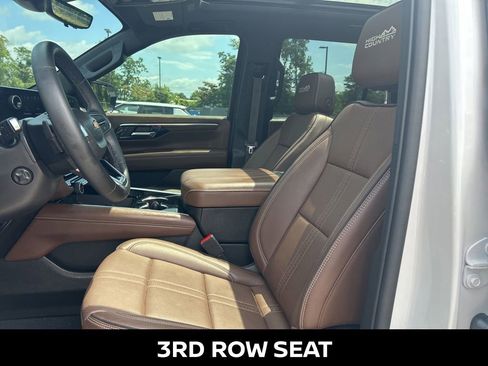 Used 2025 Chevrolet Tahoe High Country w/ Sun And Tow Package AWD/4WD image 14