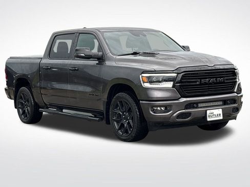 Used 2024 RAM 1500 Laramie AWD/4WD image 9