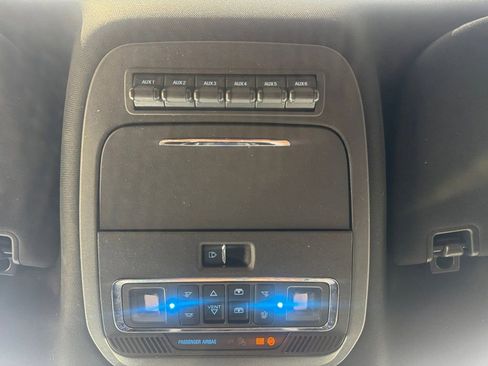 Used 2024 Ford F250 Platinum w/ Tremor Off-Road Package image 27