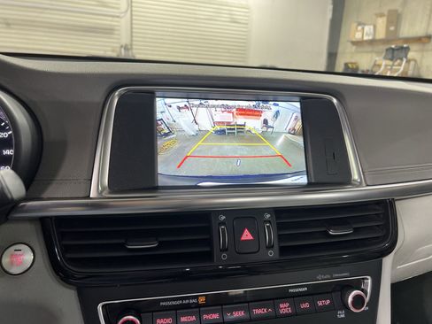 Used 2017 Kia Optima EX w/ Premium Package image 14