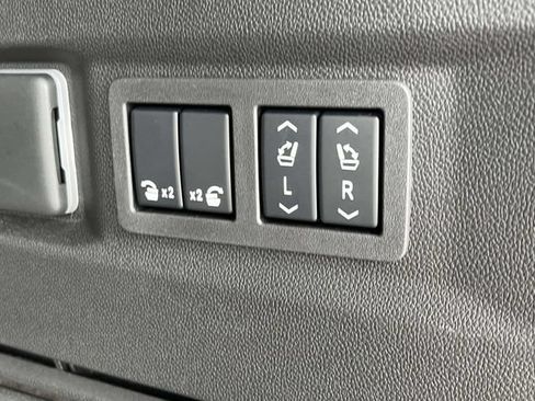Used 2025 Chevrolet Tahoe RST w/ Comfort Package AWD/4WD image 12