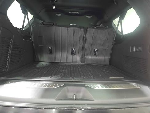 Used 2026 GMC Yukon XL Denali w/ LPO, Floor Liner Package AWD/4WD image 6