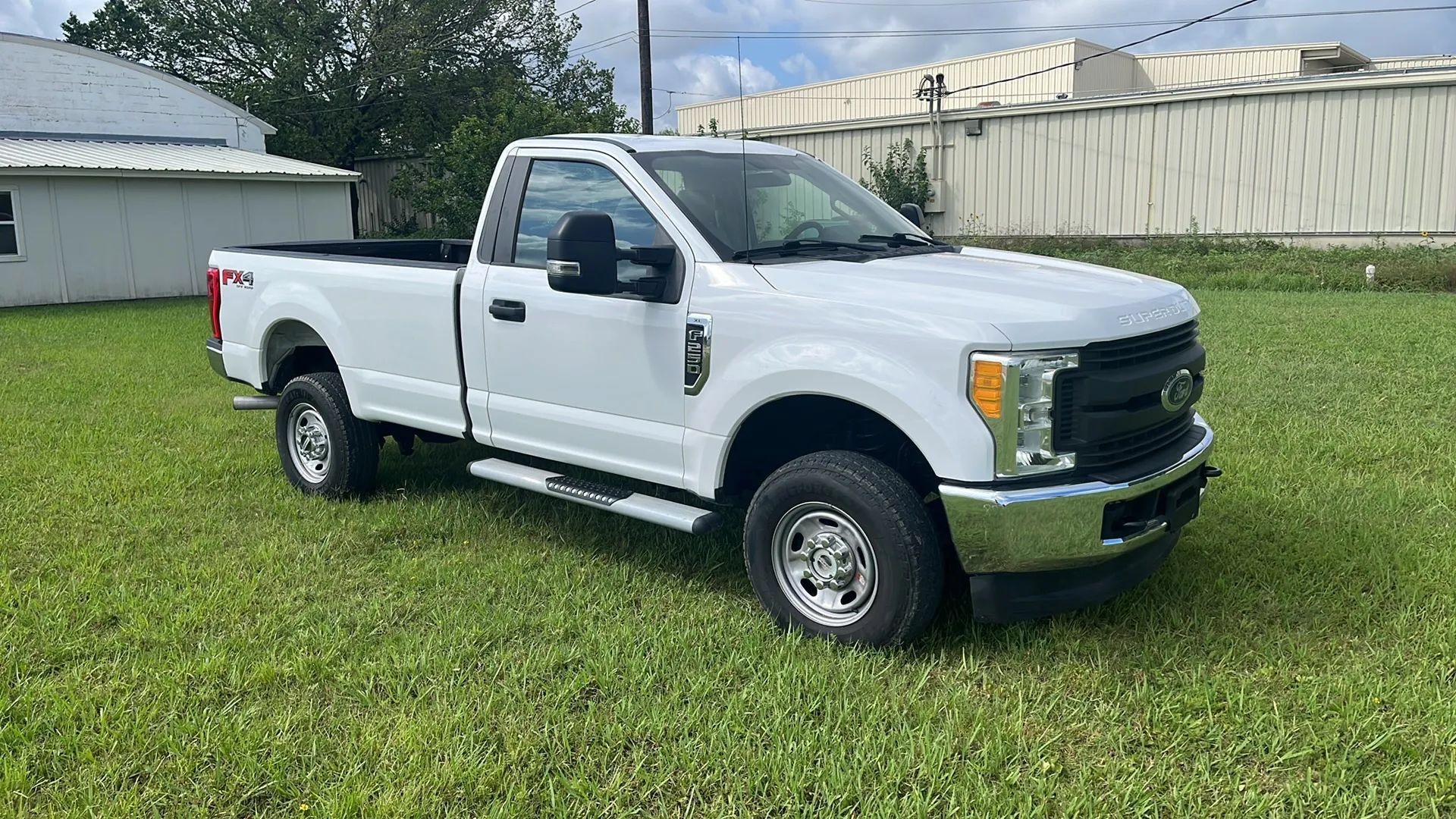 Used 2017 Ford F250 XL w/ Power Equipment Group AWD/4WD image 6