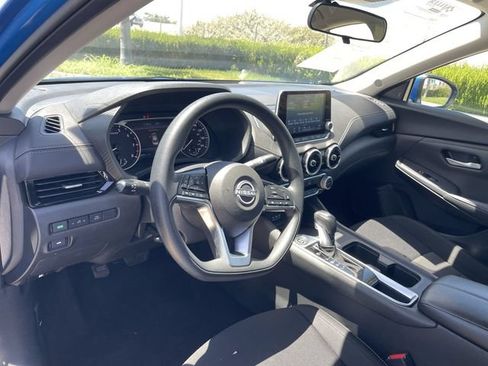 Used 2024 Nissan Sentra SV FWD image 10