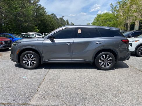 Used 2024 INFINITI QX60 Pure image 3