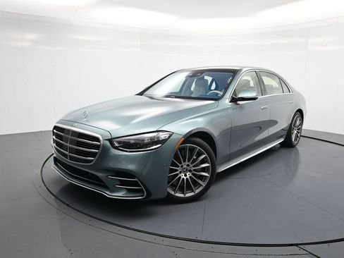 Used 2025 Mercedes-Benz S 580 4MATIC Sedan image 1