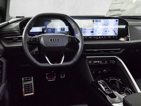 New 2026 Audi SQ5 Prestige AWD/4WD image 18