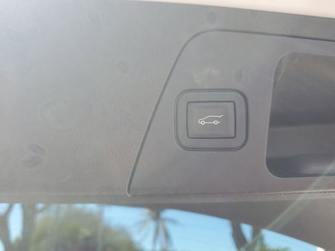 Used 2019 Buick Envision Premium image 24