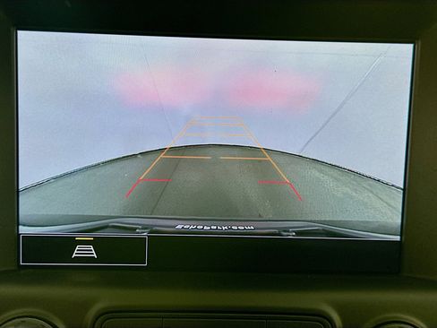 Used 2022 GMC Terrain SLT w/ Elevation Edition image 22