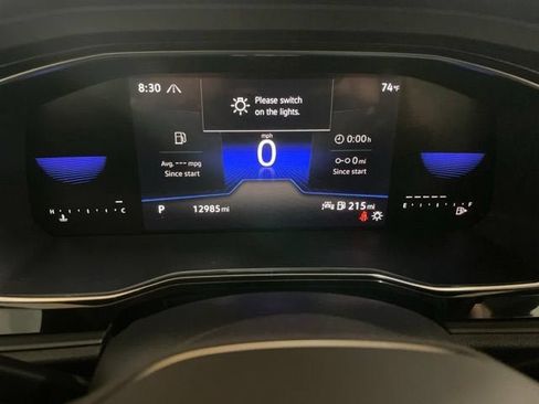 Certified 2023 Volkswagen Jetta SE w/ Panoramic Sunroof Package FWD image 19