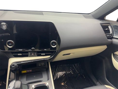 Used 2024 Lexus NX 250 FWD w/ Premium Package image 54