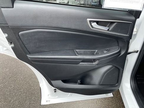 Used 2023 Ford Edge SEL w/ Convenience Package image 28