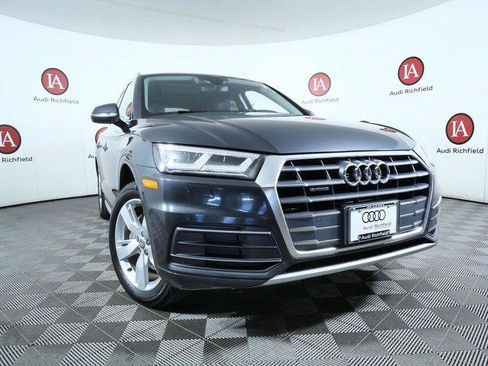 Used 2018 Audi Q5 2.0T Premium Plus w/ Premium Plus Package AWD/4WD image 2