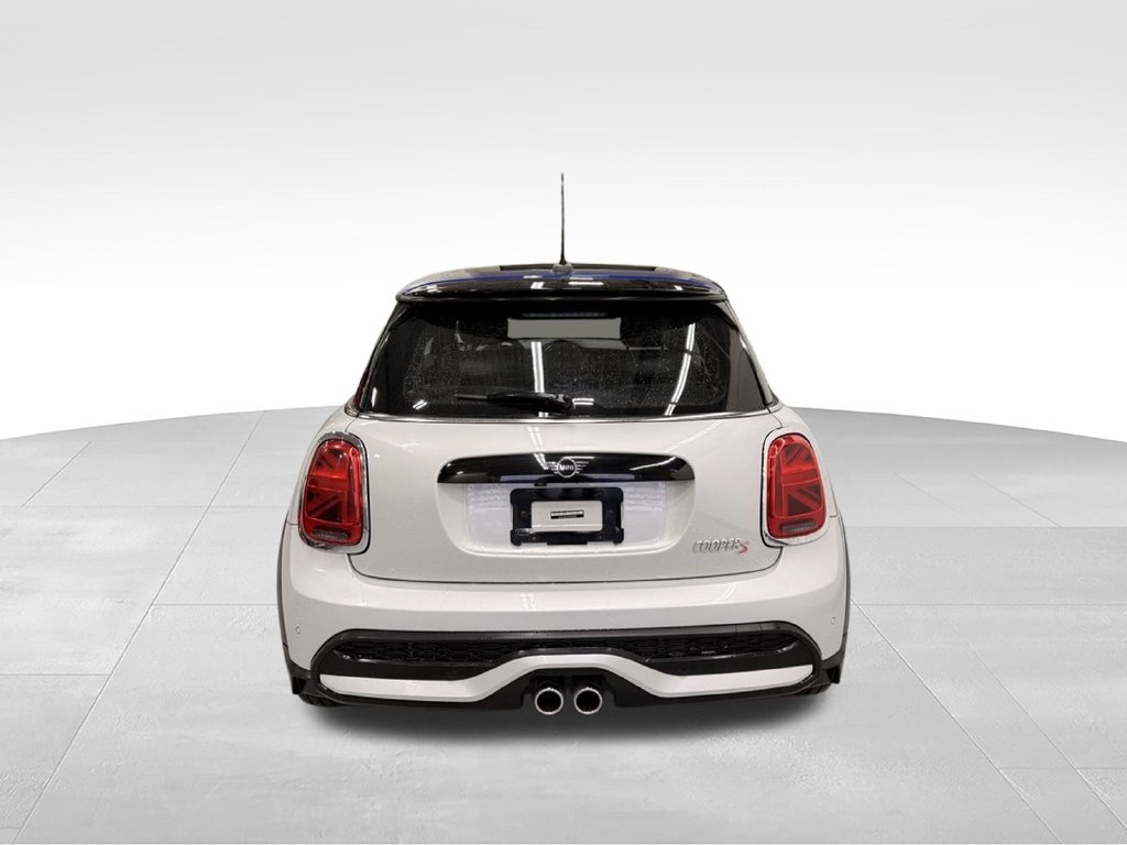 Used 2022 MINI Cooper S FWD image 4