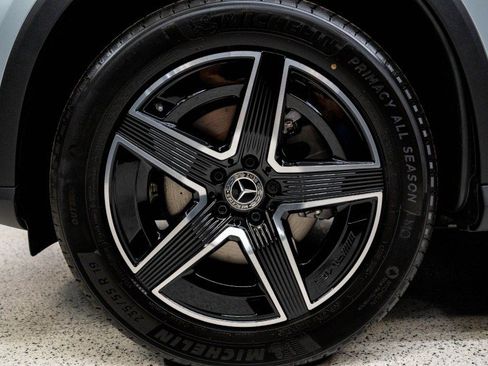 New 2026 Mercedes-Benz GLC 300 image 10