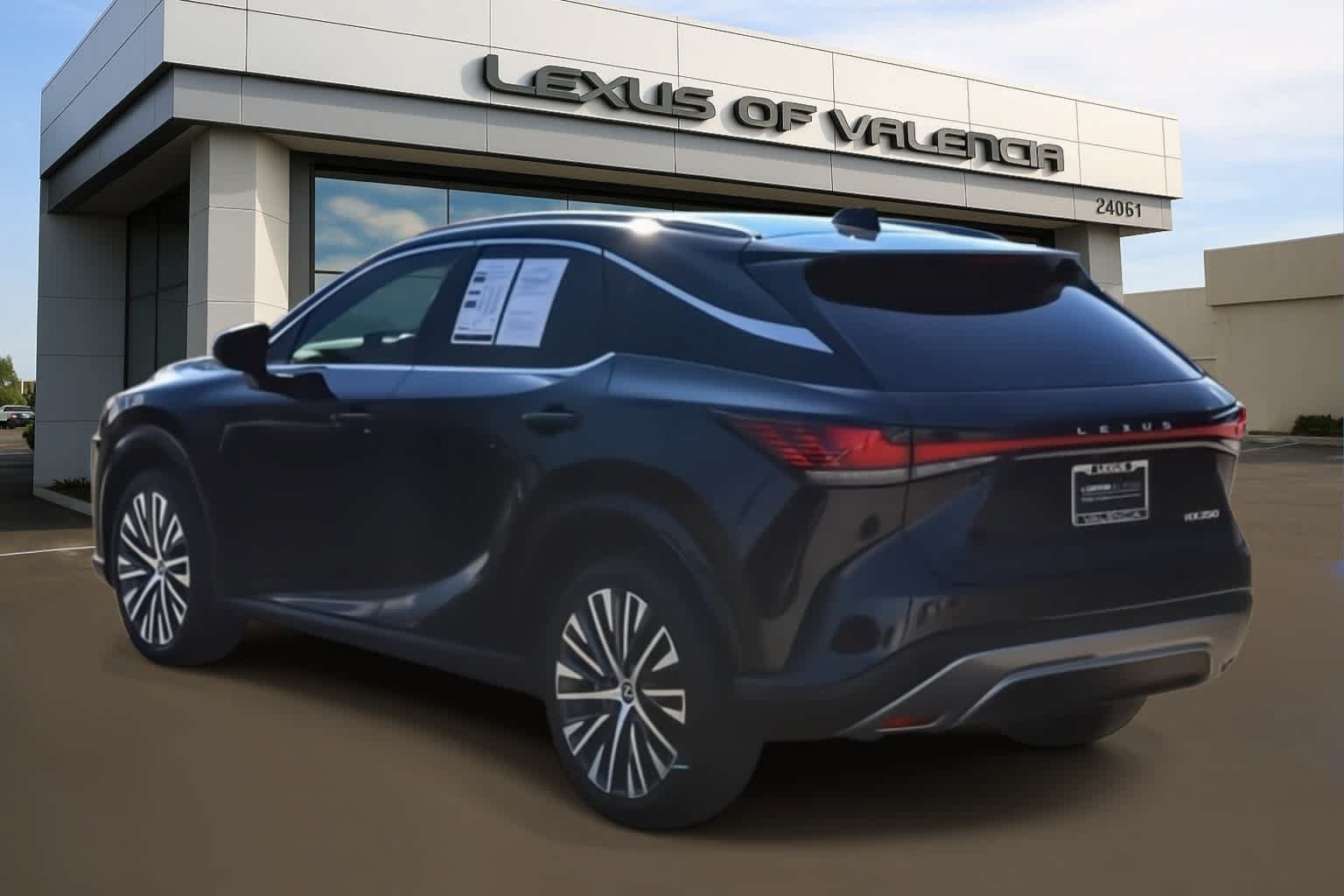 Certified 2023 Lexus RX 350 Premium Plus w/ Cold Area Package FWD image 2