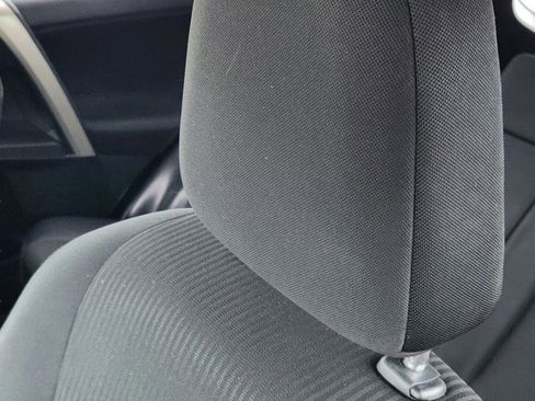 Used 2015 Toyota RAV4 LE AWD/4WD image 11