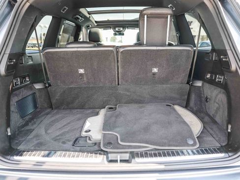 Used 2021 Mercedes-Benz GLS 450 4MATIC image 28