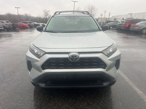 Used 2019 Toyota RAV4 LE image 3