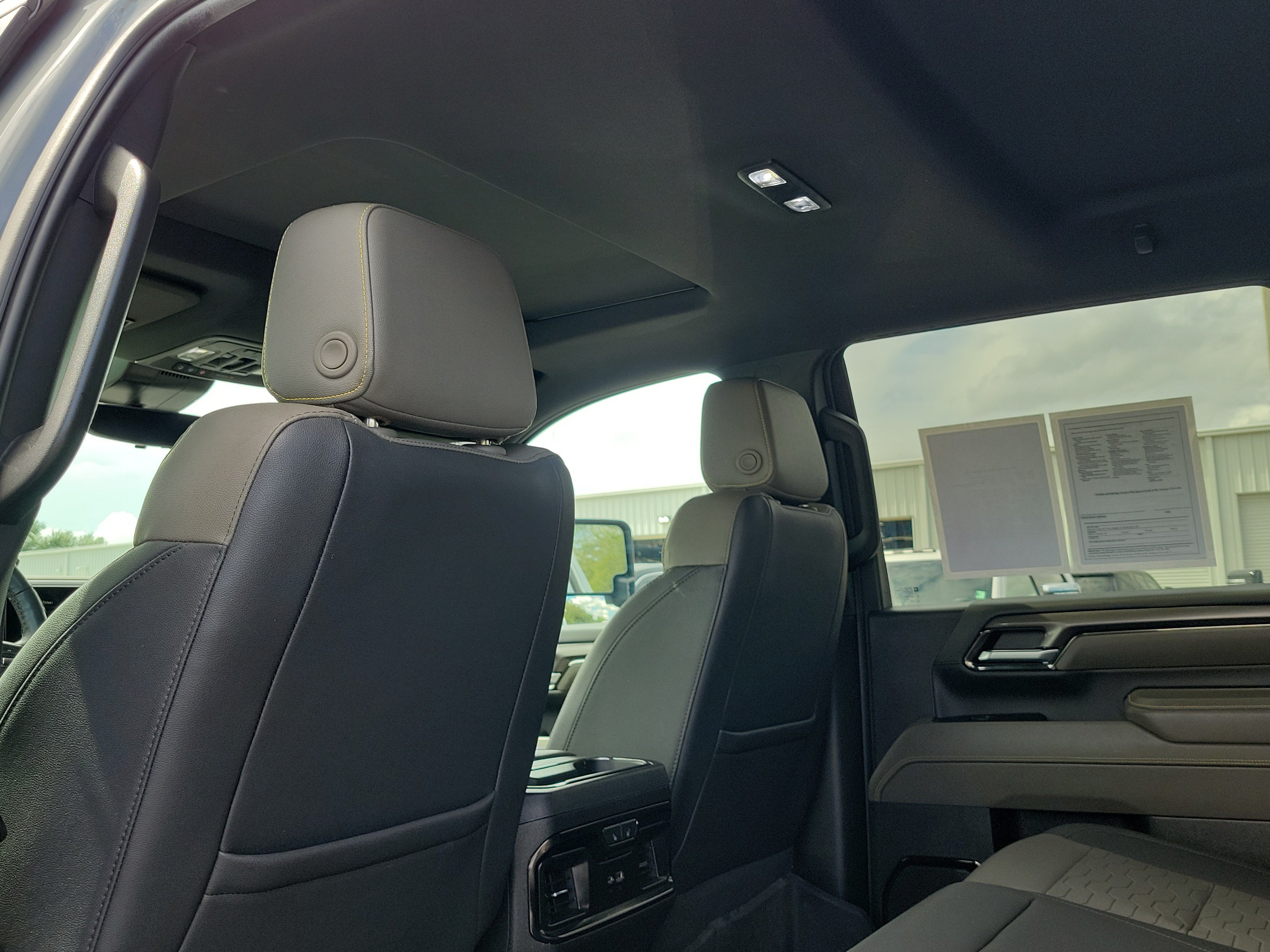 Used 2024 Chevrolet Silverado 2500 ZR2 w/ Technology Package AWD/4WD image 14