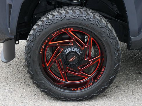 Used 2024 Toyota Tacoma TRD Sport image 45